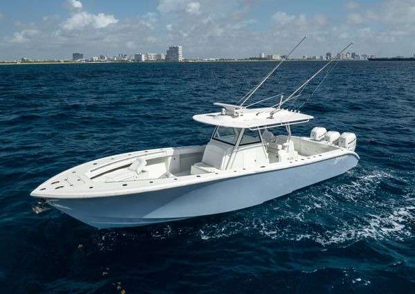 Yellowfin 39 Offshore image