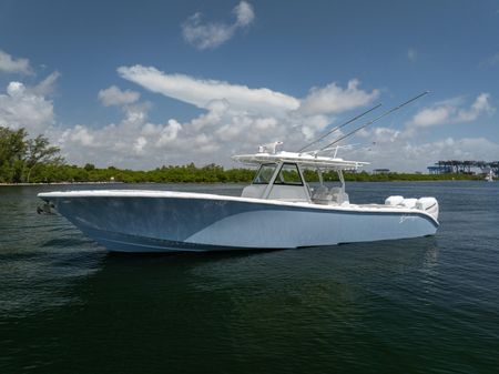 Yellowfin 39 Offshore image