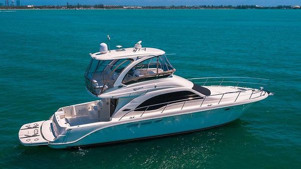 Sea Ray 52 Sedan Bridge