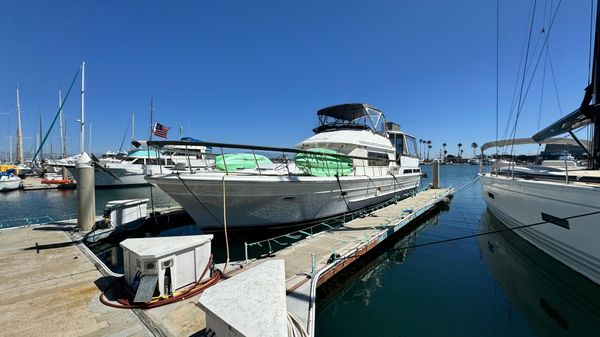 Spindrift 52 Sundeck Motor Yacht
