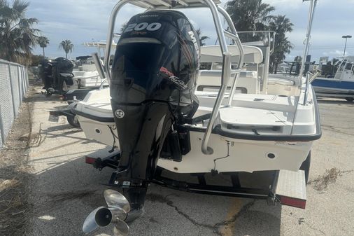 Boston Whaler 210 Dauntless image