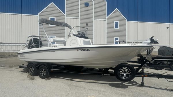 Boston Whaler 210 Dauntless 