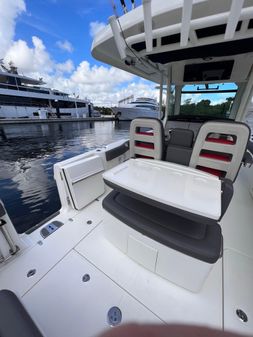 Boston Whaler 330 Outrage image