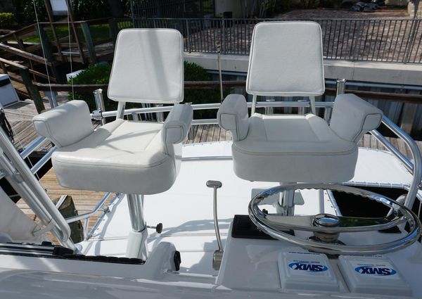 Mirage Yachts 40 Convertible image