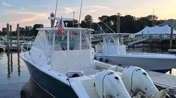 Pursuit 28