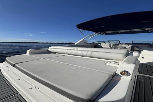 Sea Ray SDX 290 Outboard image