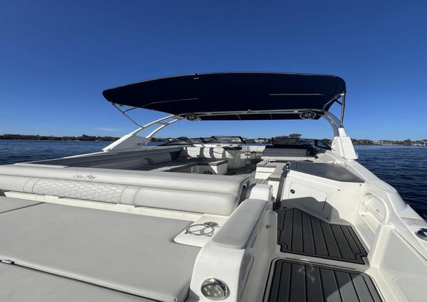 Sea Ray SDX 290 Outboard image