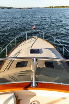 Hinckley Talaria 43 Flybridge image