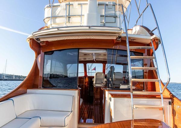 Hinckley Talaria 43 Flybridge image