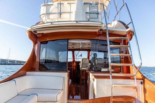 Hinckley Talaria 43 Flybridge image