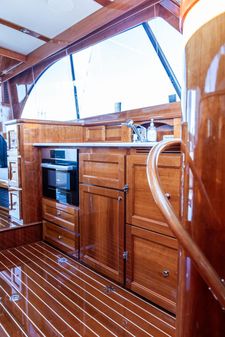 Hinckley Talaria 43 Flybridge image