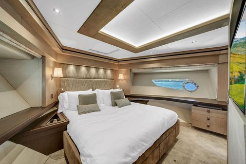 Sunseeker 86 Yacht image