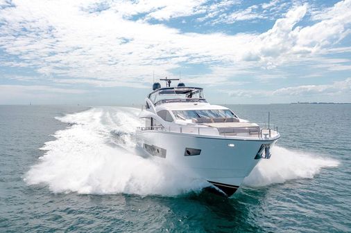 Sunseeker 86 Yacht image