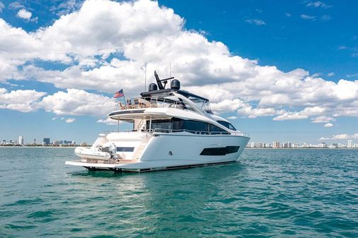 Sunseeker 86 Yacht image