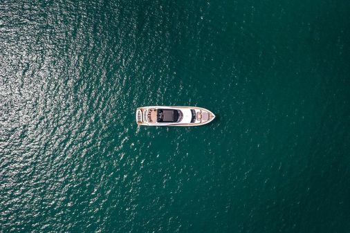 Sunseeker 86 Yacht image