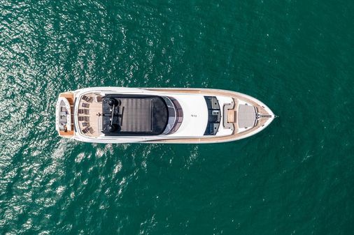 Sunseeker 86 Yacht image