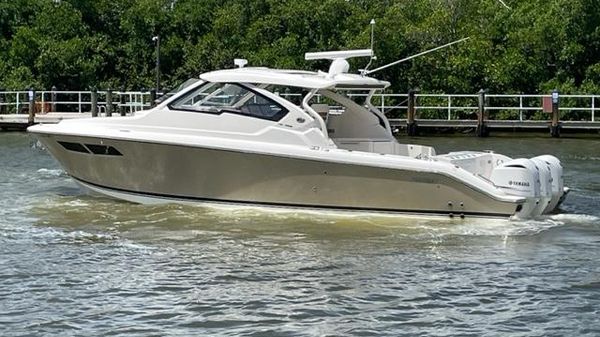 Pursuit DC 365 Dual Console