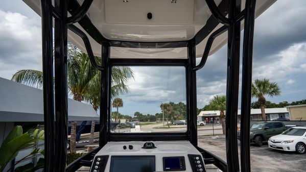 Robalo 246-CAYMAN image