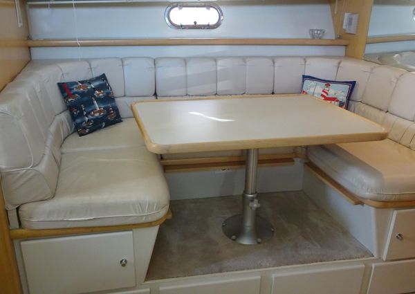 Carver 440 Aft Cabin Motor Yacht image