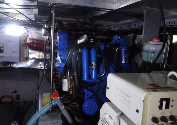 Carver 440 Aft Cabin Motor Yacht image