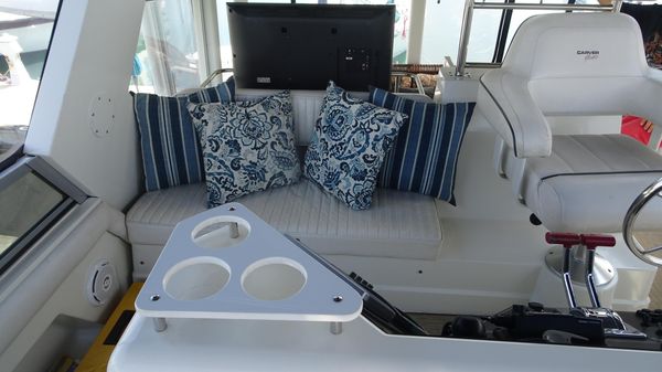 Carver 440 Aft Cabin Motor Yacht image