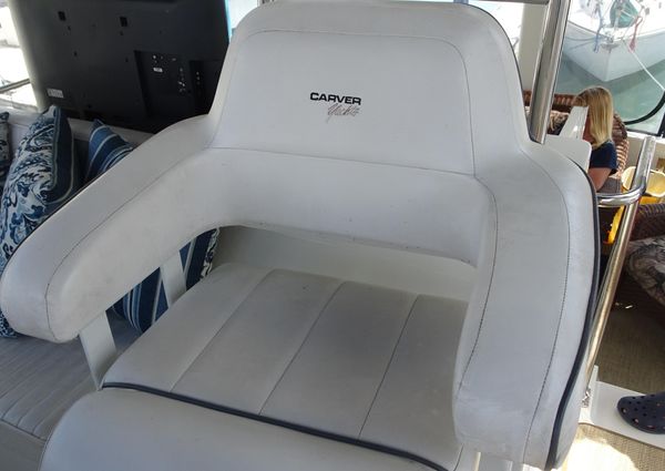 Carver 440 Aft Cabin Motor Yacht image