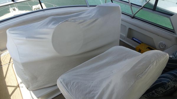 Carver 440 Aft Cabin Motor Yacht image