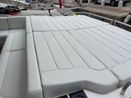 Sunseeker Sport Yacht 68 image