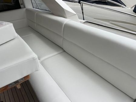 Sunseeker Sport Yacht 68 image