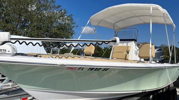 Sportsman Masters 207 Bay Boat