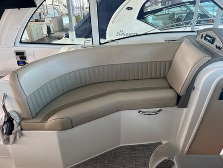 Cruisers Yachts 420 Coupe image