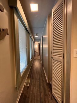 Stardust Cruisers 16x86 3 bed 2 bath Houseboat image
