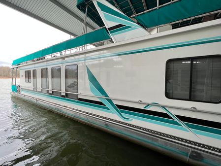 Stardust Cruisers 16x86 3 bed 2 bath Houseboat image