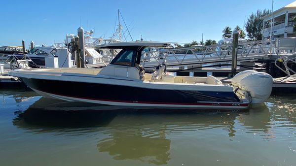Chris-Craft Catalina 34