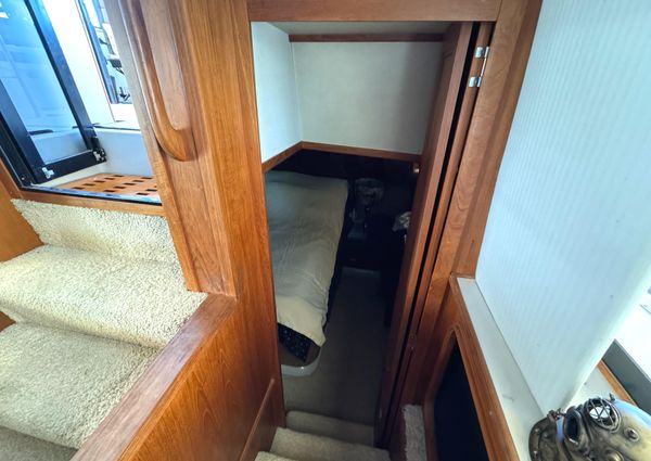 Carver 42 Aft Cabin Motoryacht image