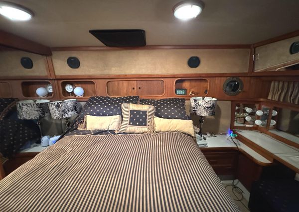 Carver 42 Aft Cabin Motoryacht image