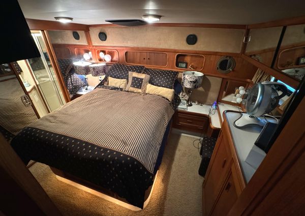 Carver 42 Aft Cabin Motoryacht image