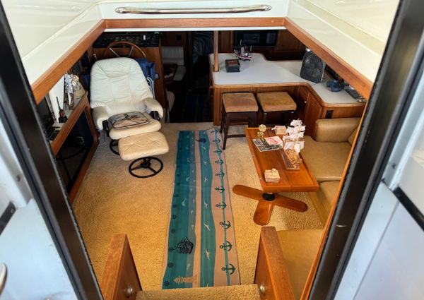 Carver 42 Aft Cabin Motoryacht image