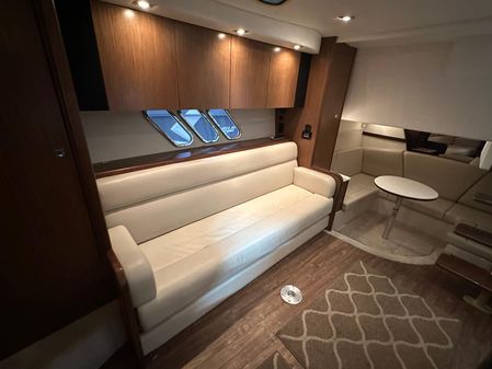 Cruisers Yachts 380 Express image