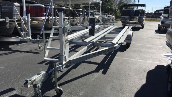 Magic Tandem pontoon trailer