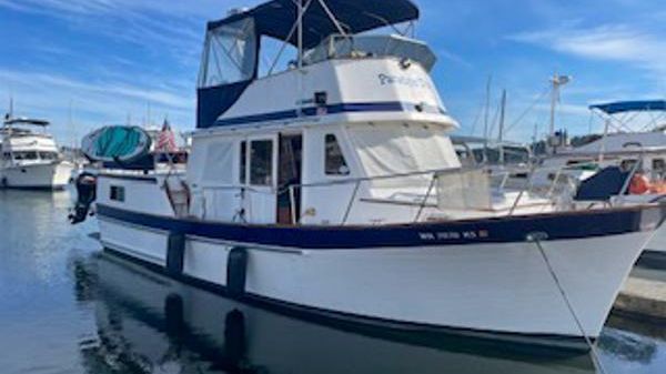 CHB Ponderosa 35 Sundeck Trawler 