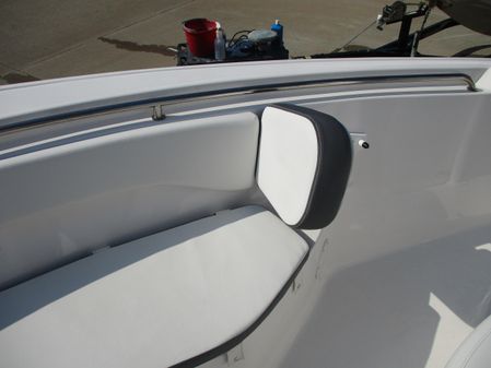 Tidewater 220 CC Adventure image