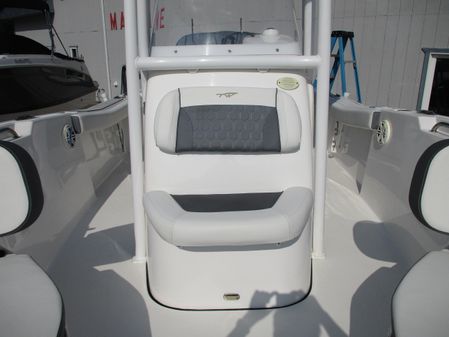 Tidewater 220 CC Adventure image