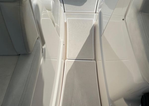 Tiara-yachts 3000-OPEN image