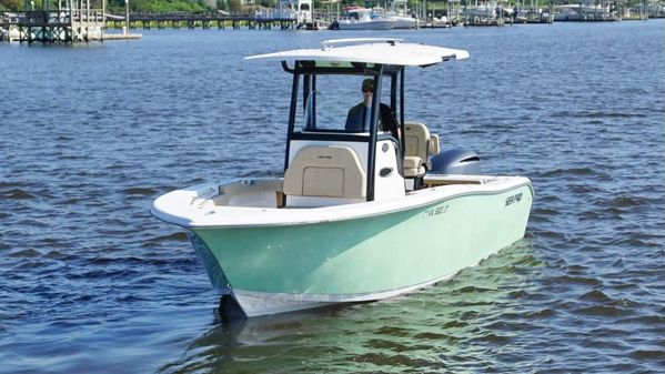 Sea Pro 239 Center Console image