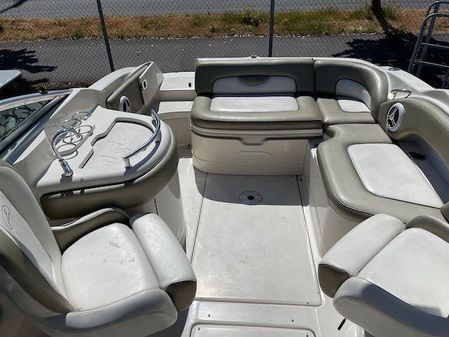 Sea Ray 270 Sundeck image