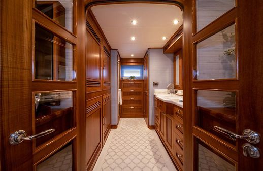 Outer Reef Yachts 900 Motoryacht image