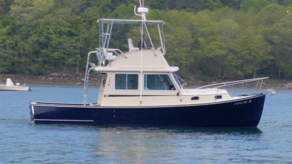 Pettegrow Downeast Flybridge