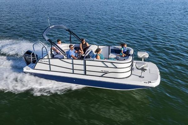Hurricane FunDeck 2260 REF - main image