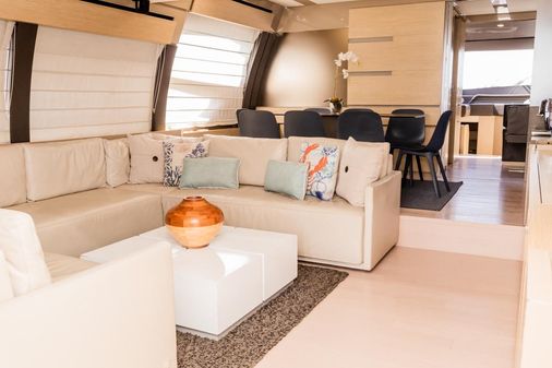 Ferretti Yachts 720 image